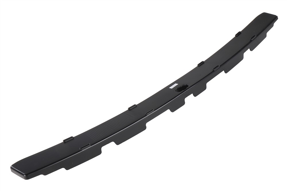 GM Genuine Parts Front Grille Filler
