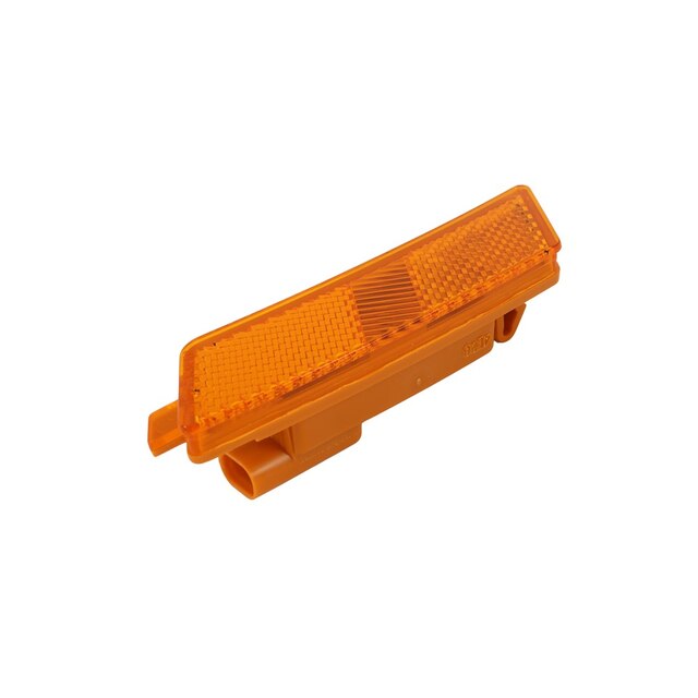 GM Genuine Parts Front Passenger Side Marker Lamp