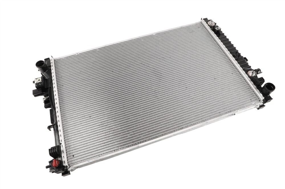 GM Genuine Parts Engine Radiator