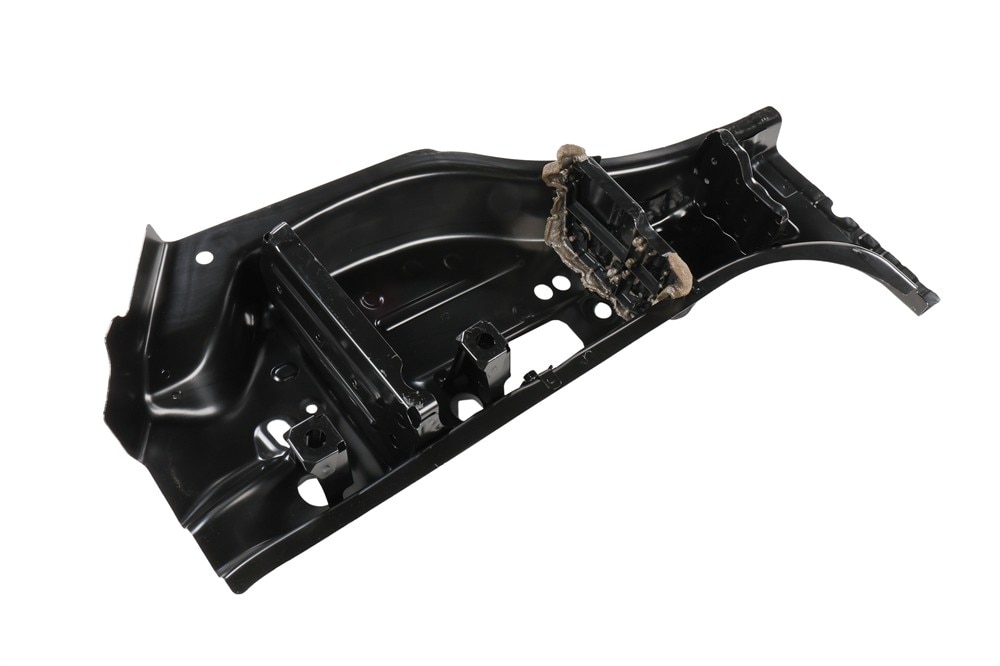 GM Genuine Parts Drivers Side Body Hinge Pillar Outer Panel Reinforcement