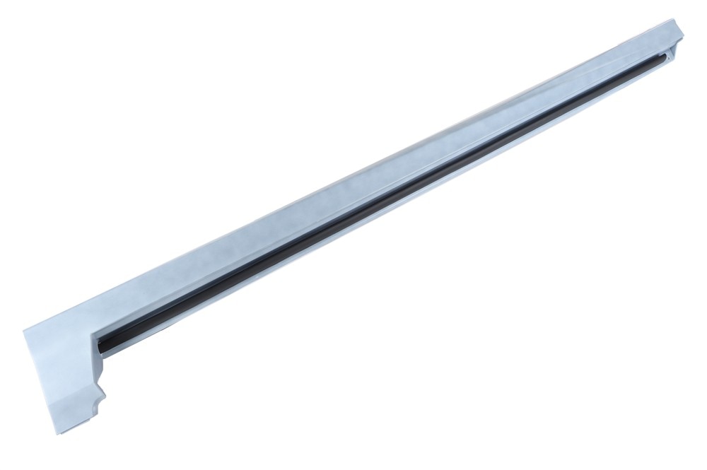 GM Genuine Parts Primed Passenger Side Rocker Panel Molding