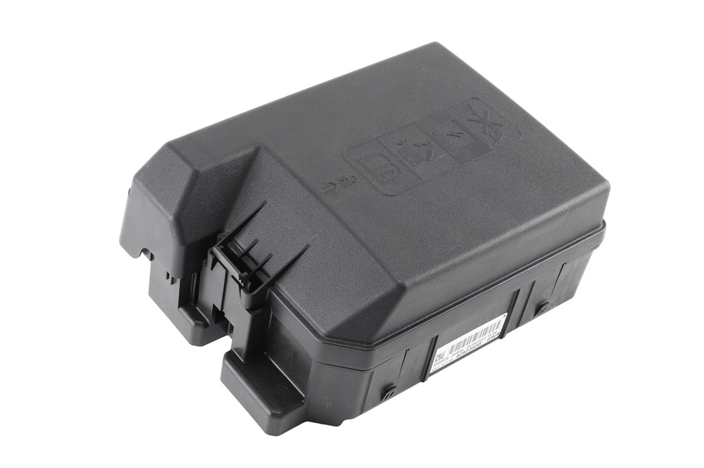 GM Genuine Parts Engine Wiring Harness Junction Block
