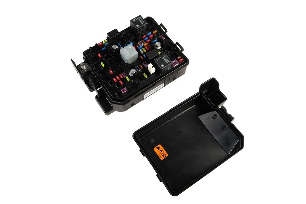 GM Genuine Parts Engine Wiring Harness Junction Block