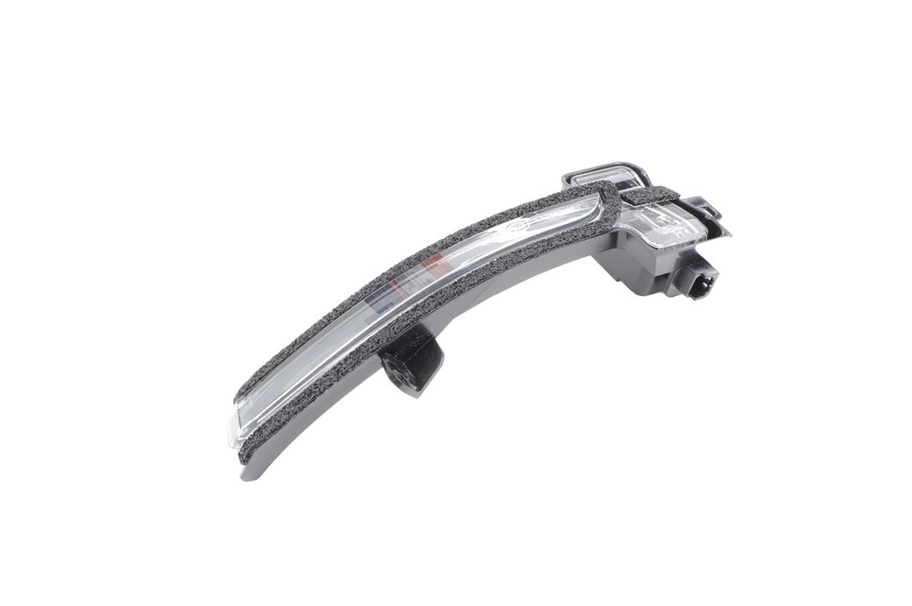 GM Genuine Parts Driver Side Mirror Turn Signal Lamp