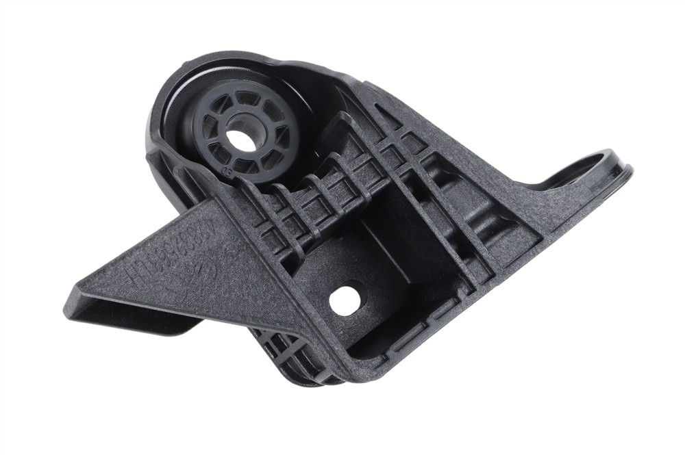 GM Genuine Parts Driver Side Radiator Upper Bracket