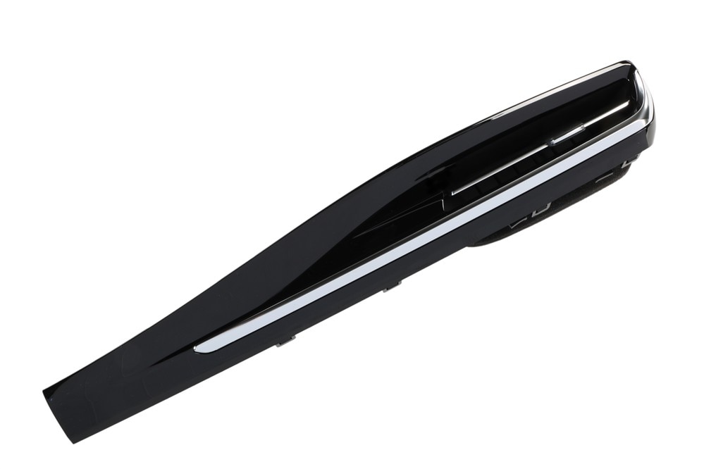 GM Genuine Parts Piano Black Passenger Side Instrument Panel Lower Trim Plate Applique
