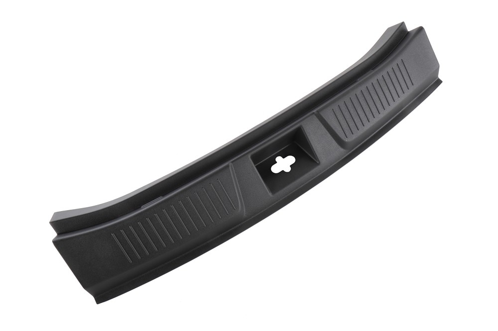 GM Genuine Parts Jet Black Liftgate Sill Garnish Molding