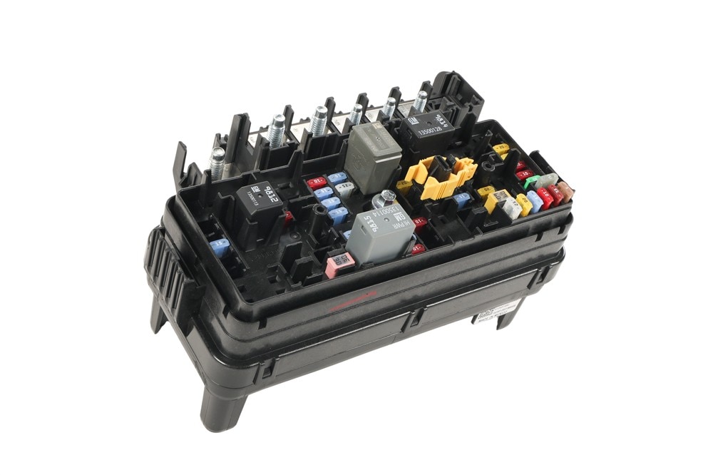 GM Genuine Parts Engine Wiring Harness Junction Block