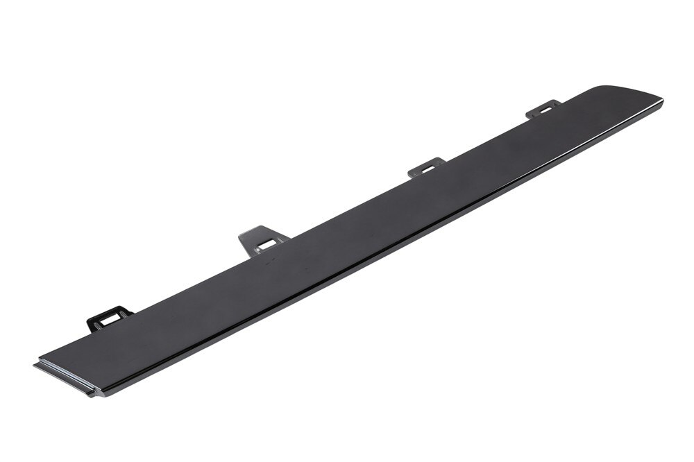 GM Genuine Parts Front Passengers Side Bumper Fascia Lower Molding