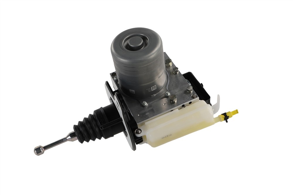 GM Genuine Parts Brake Master Cylinder