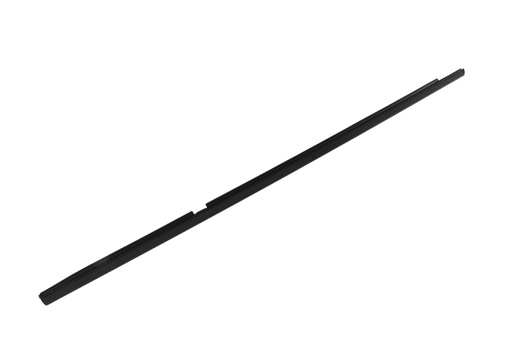 GM Genuine Parts Rear Passenger Side Door Window Belt Reveal Molding