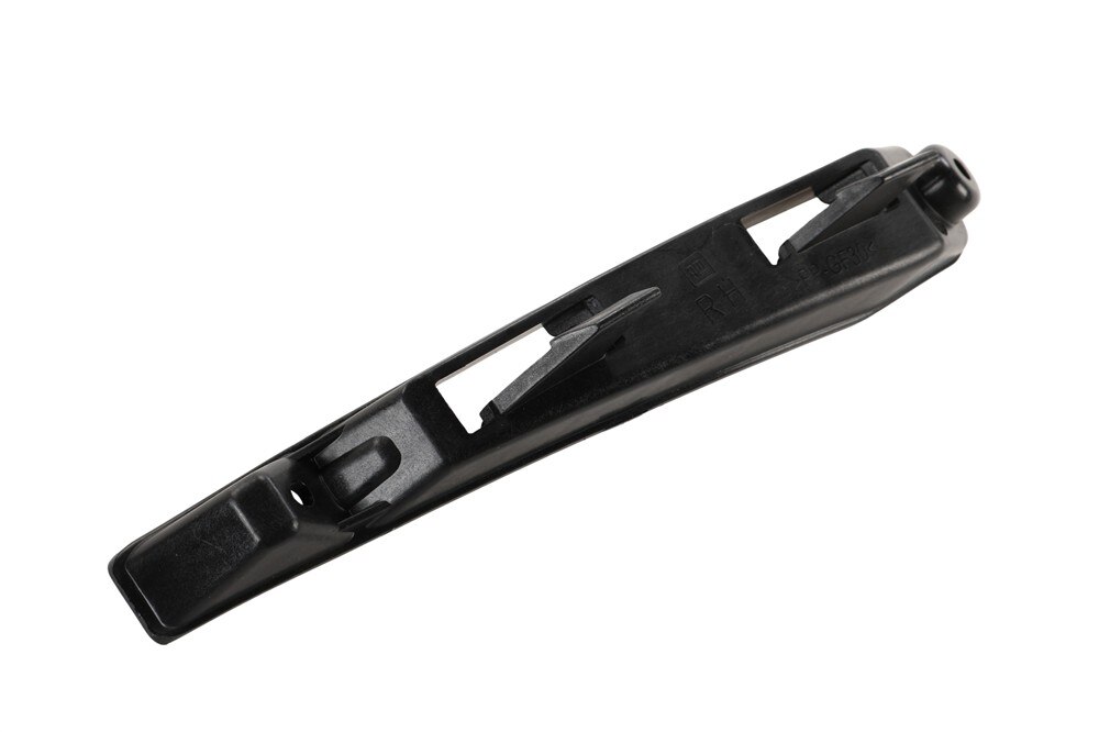 GM Genuine Parts Front Bumper Fascia Passenger Side Headlamp Opening Bracket