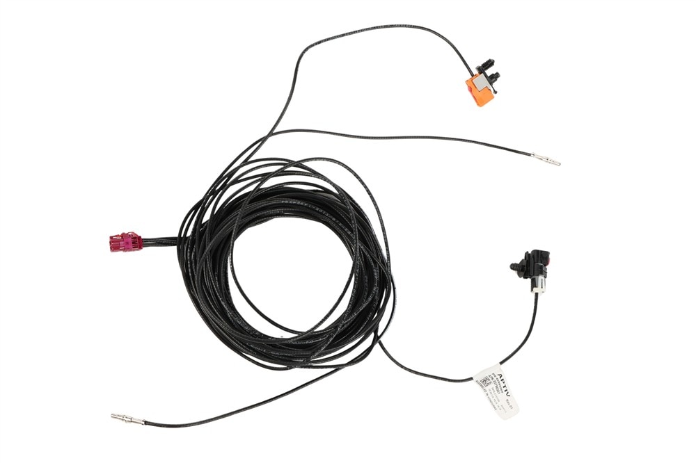 GM Genuine Parts Rearview Driver Information Camera Rear Closure Coaxial Cable
