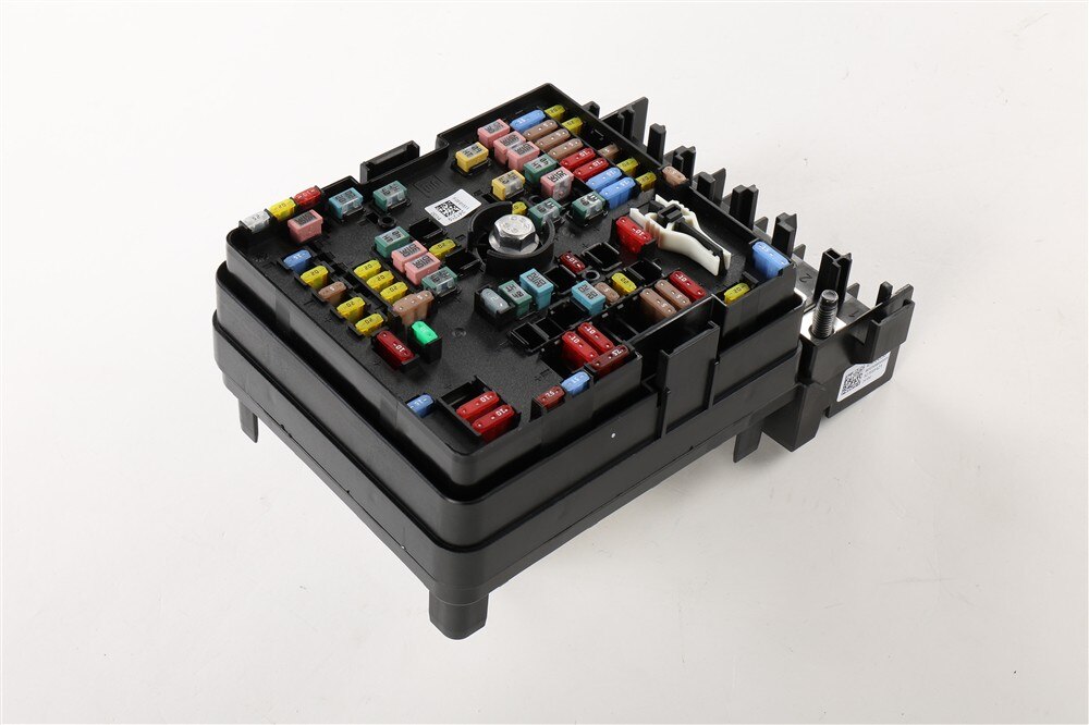 GM Genuine Parts Engine Wiring Harness Junction Block