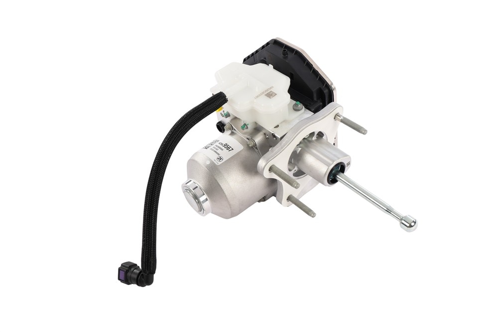 GM Genuine Parts Brake Master Cylinder