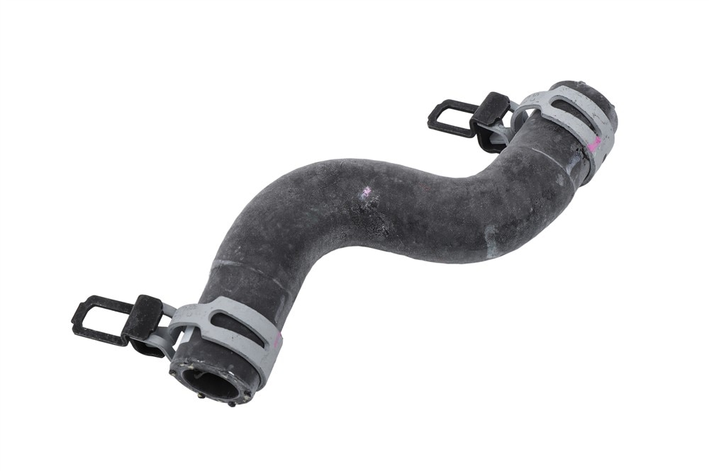 GM Genuine Parts Exhaust Gas Recirculation (EGR) Valve Cooling Feed Hose