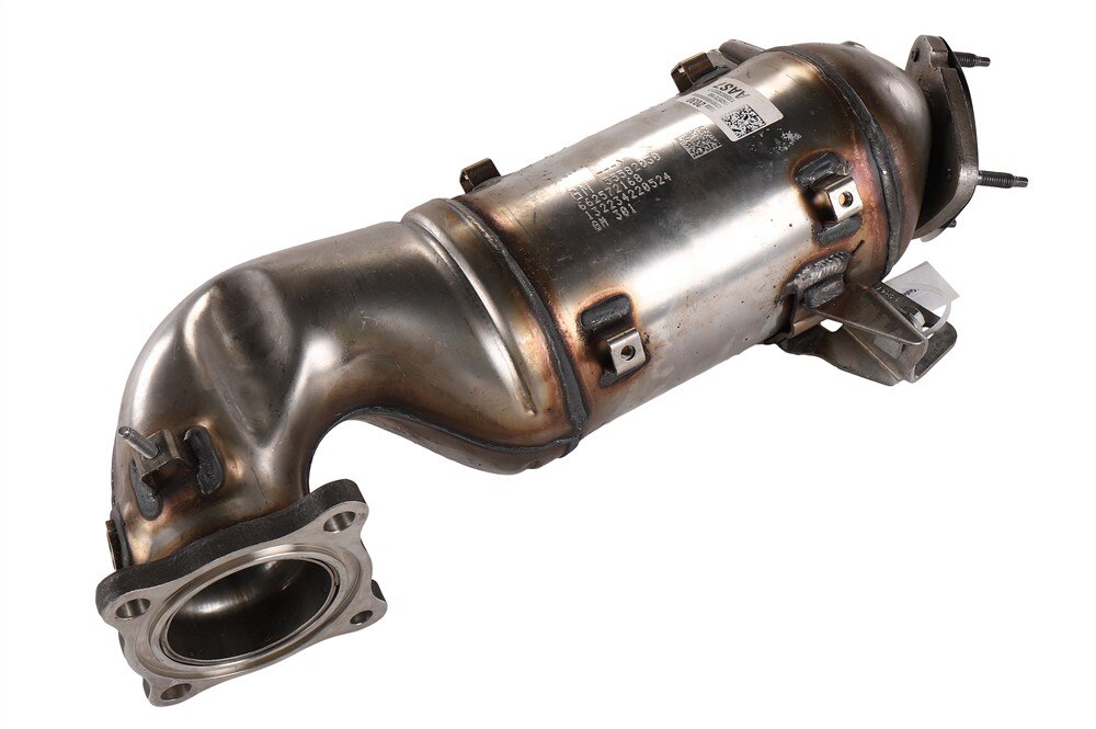 GM Genuine Parts 3-Way Catalytic Converter with Bracket, Gasket, and Nuts
