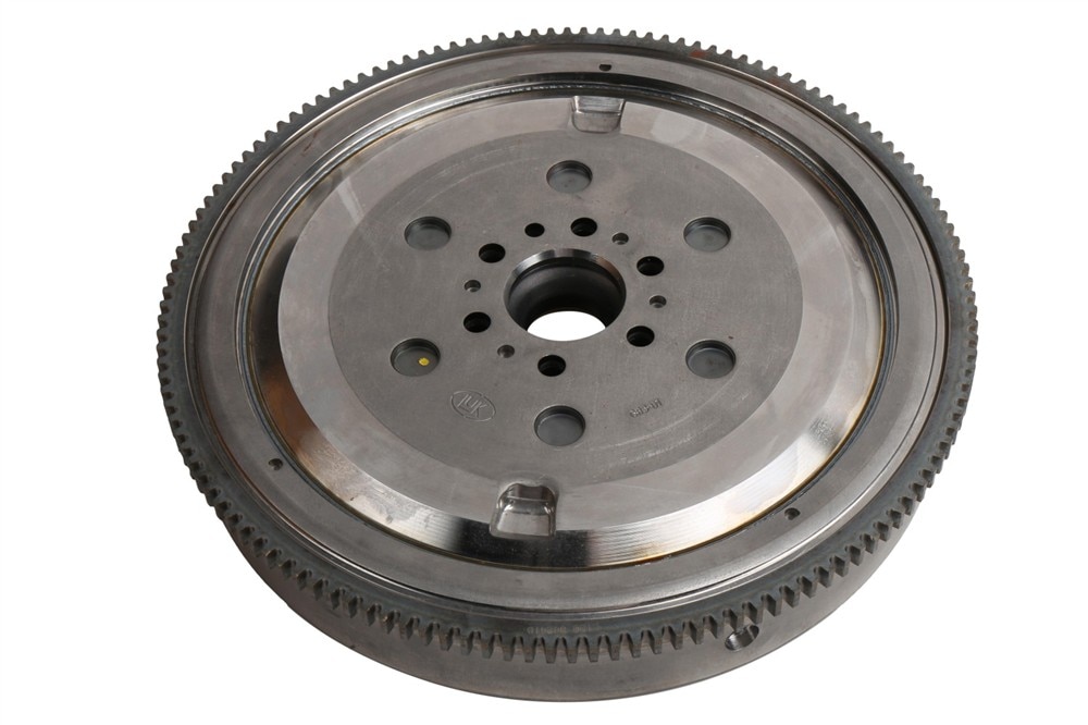 GM Genuine Parts Clutch Flywheel