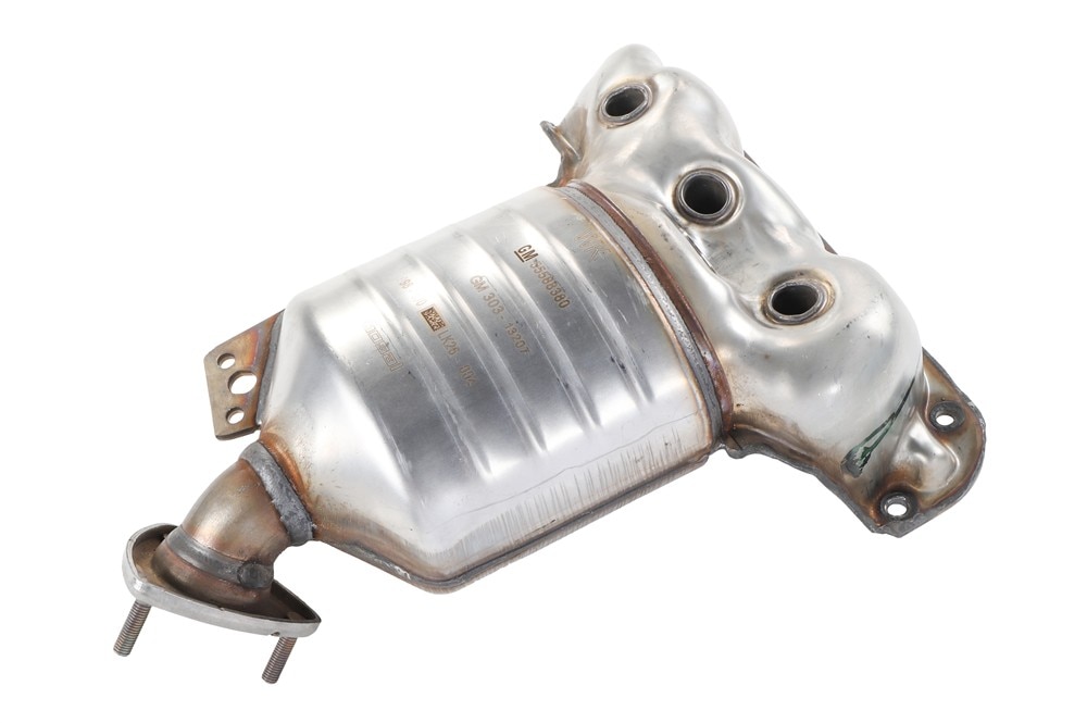 GM Genuine Parts Exhaust Manifold with 3-Way Catalytic Converter, Flange, Support, and Studs