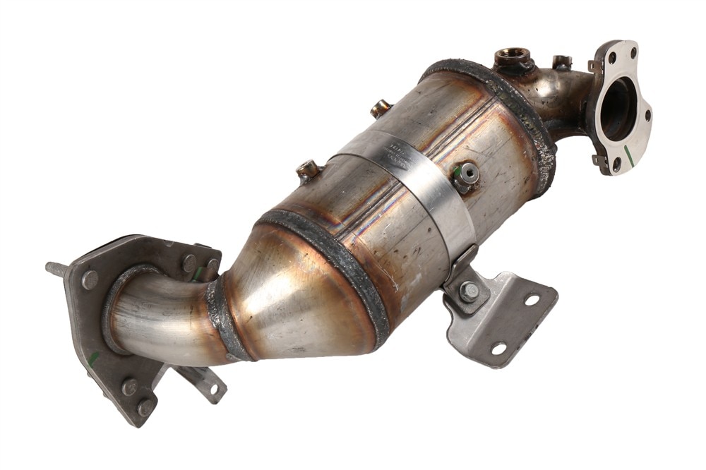 GM Genuine Parts Oxidation Catalytic Converter with Bracket, Bushing, Gasket, Studs, and Nuts