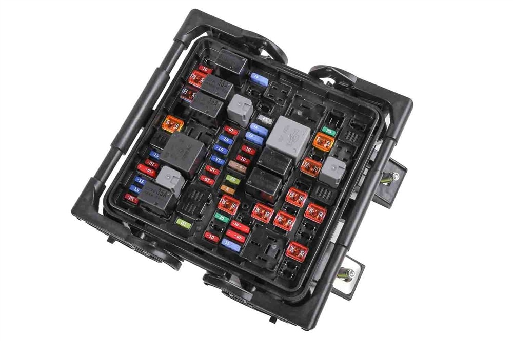 GM Genuine Parts Engine Wiring Harness Junction Block