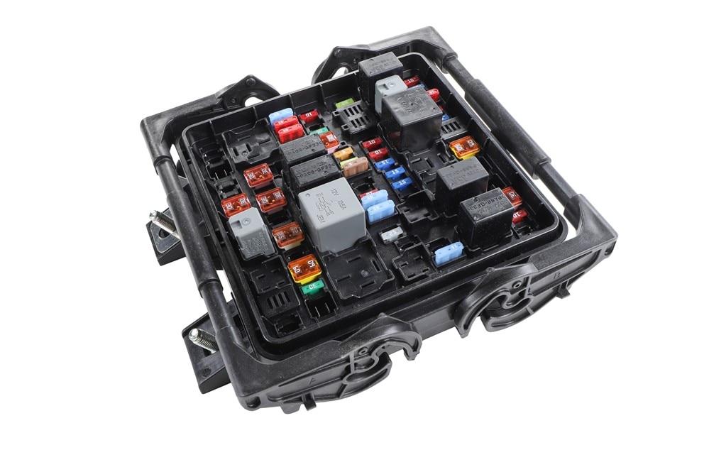 GM Genuine Parts Engine Wiring Harness Junction Block