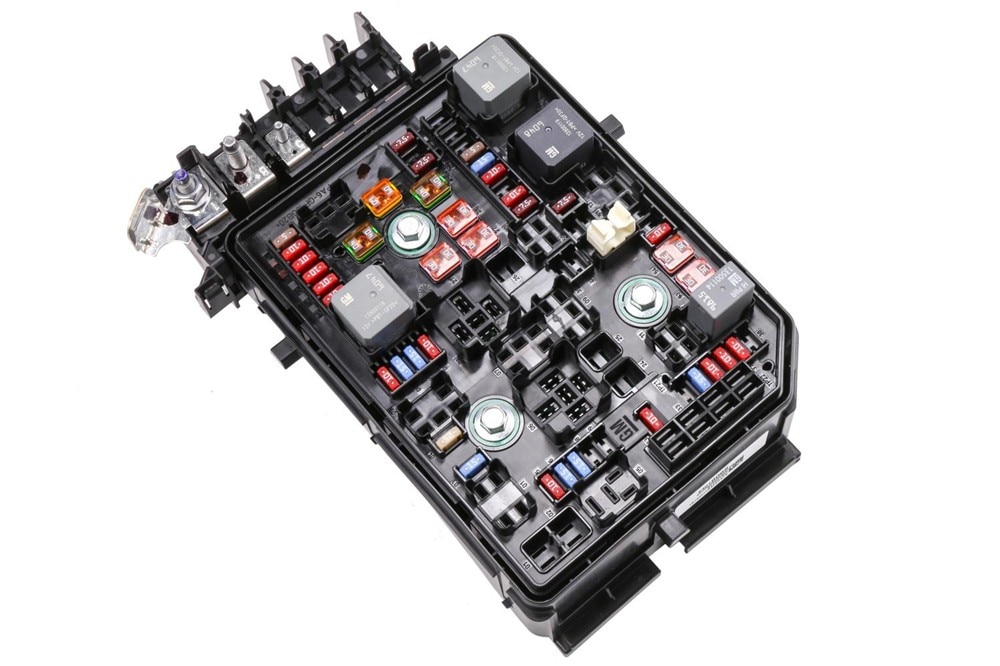 GM Genuine Parts Engine Wiring Harness Junction Block