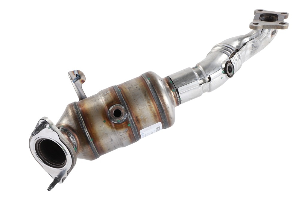GM Genuine Parts Passenger Side 3-Way Catalytic Converter with Flange, Bushing, Gasket, and Studs