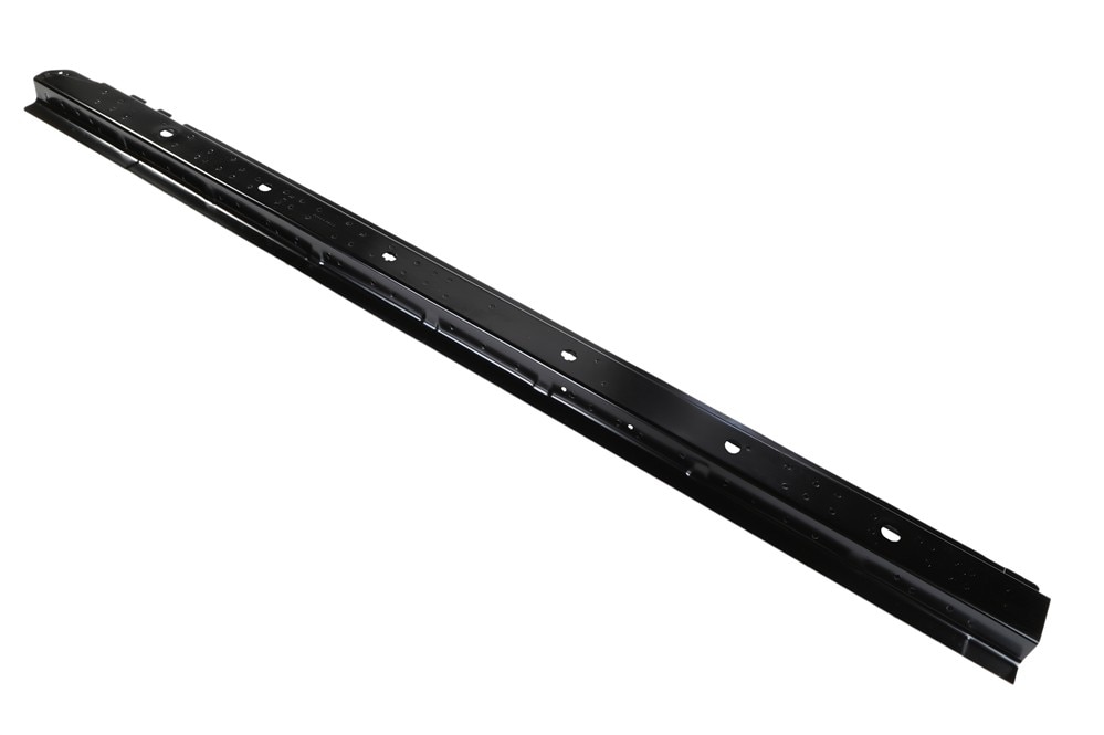 GM Genuine Parts Passenger Side Rocker Outer Panel Reinforcement