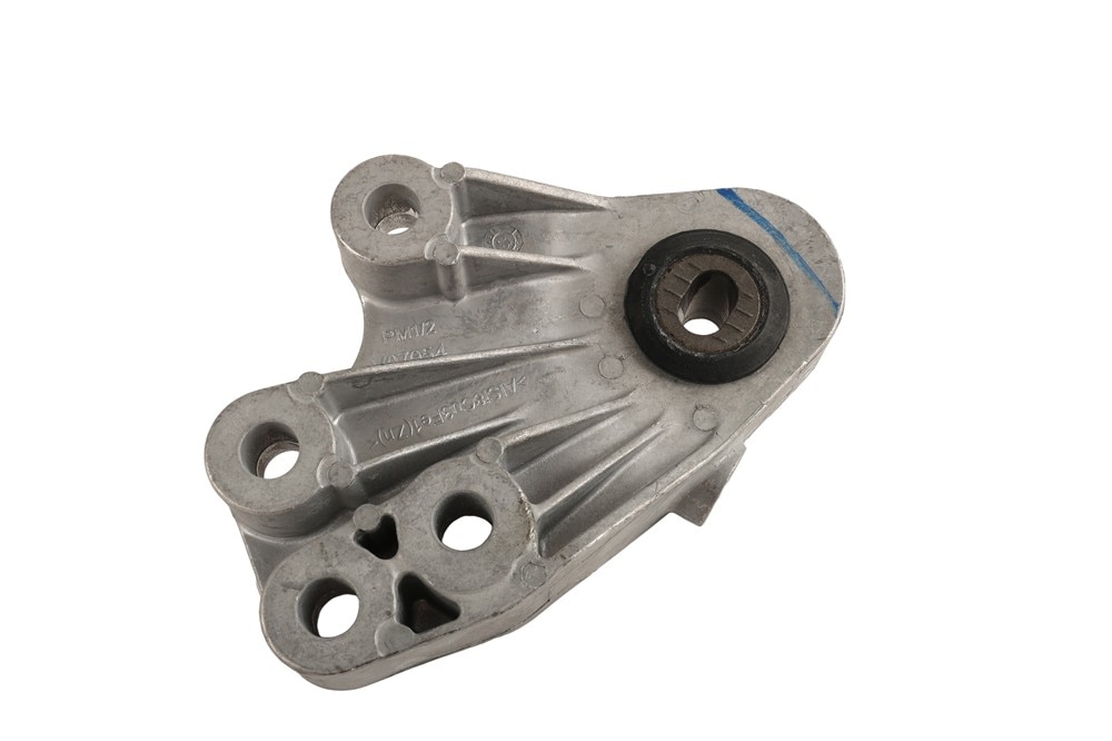 GM Genuine Parts Transmission Mount Strut Bracket