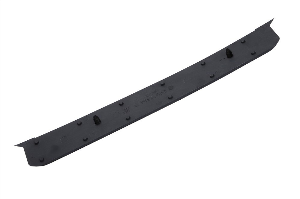 GM Genuine Parts Passenger Side Center Pillar Lower Baffle