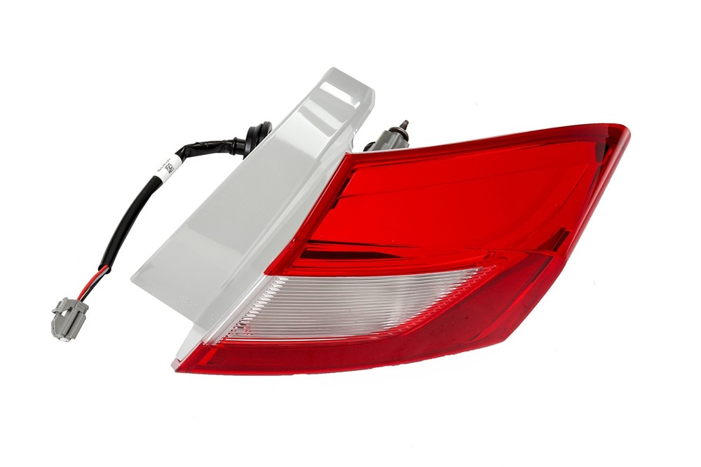 GM Genuine Parts Passenger Side Rear Body Tail Lamp