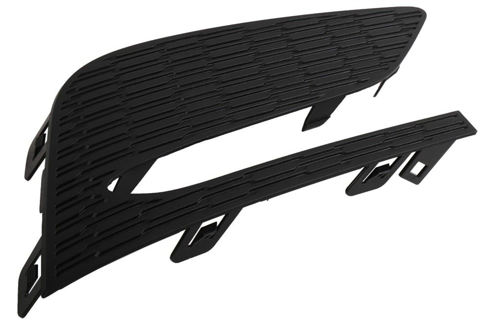 GM Genuine Parts Black Passenger Side Front Fog Lamp Opening Cover