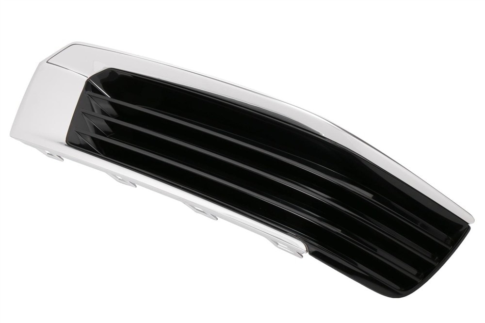 GM Genuine Parts Front Passenger Side Fog Lamp Opening Cover