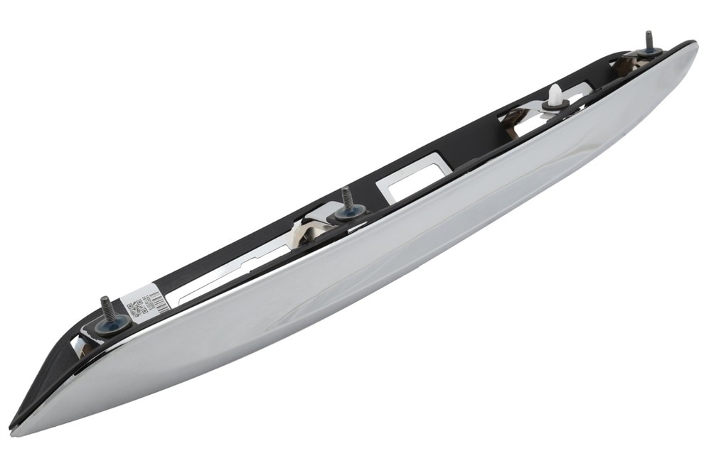 GM Genuine Parts Exterior Bright Chrome Rear Closure Center Applique