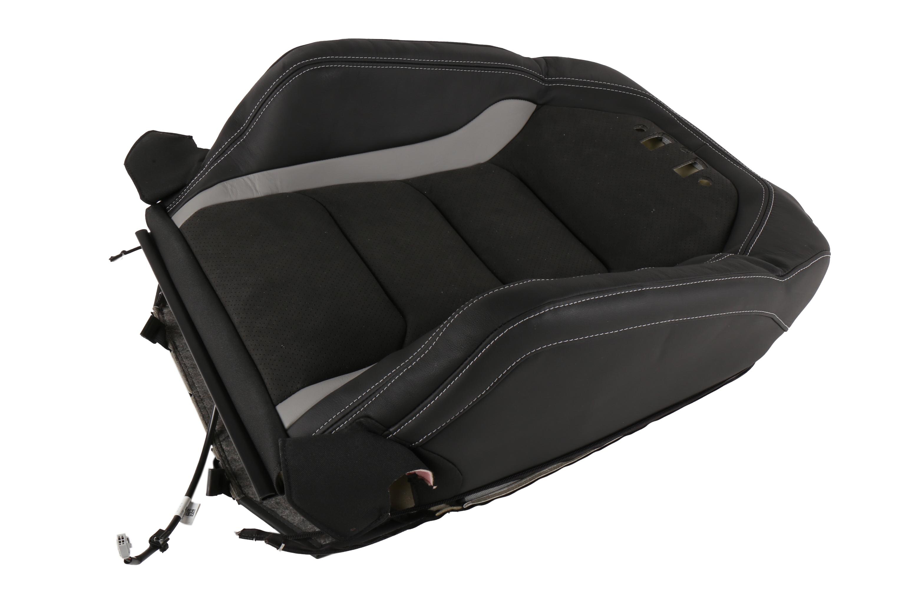 GM Genuine Parts Jet Black Driver Seat