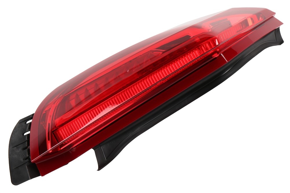 GM Genuine Parts Driver Side Tail Lamp