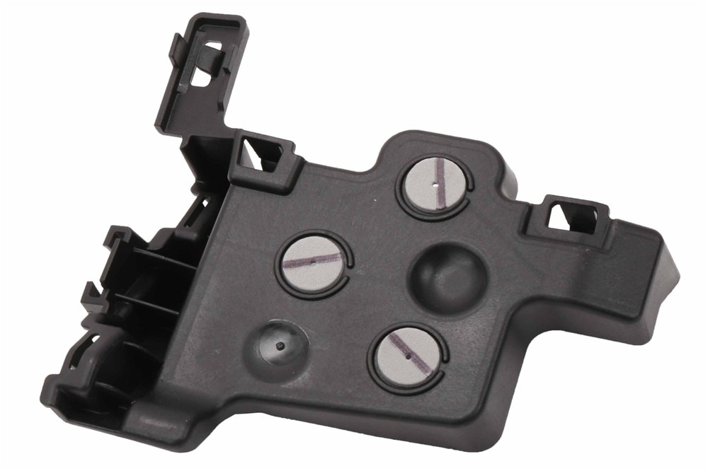 GM Genuine Parts Passenger Side Rear Bumper Fascia Tail Lamp Opening Bracket