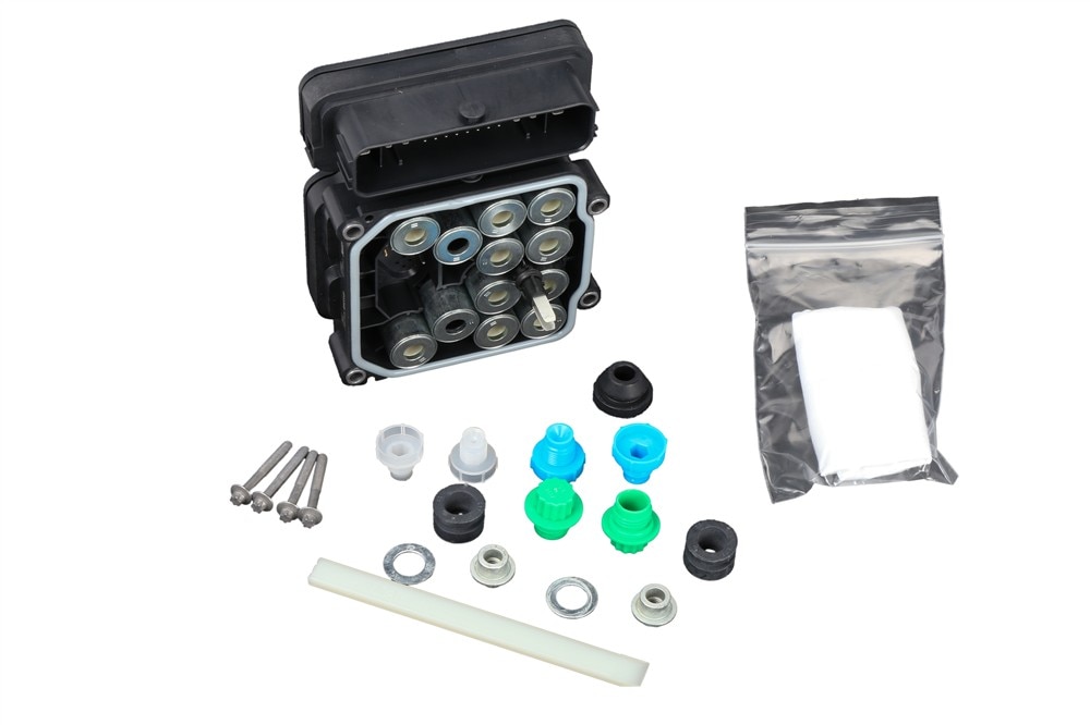 GM Genuine Parts Electronic Brake Control Module with Bolts (Programming Required)