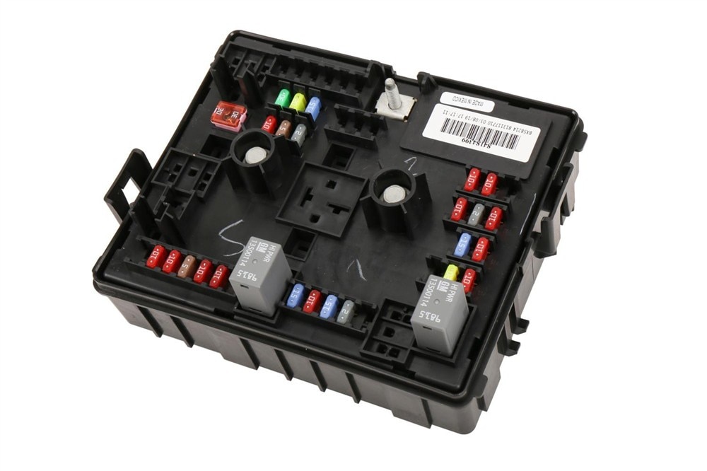 GM Genuine Parts Body Wiring Harness Junction Block