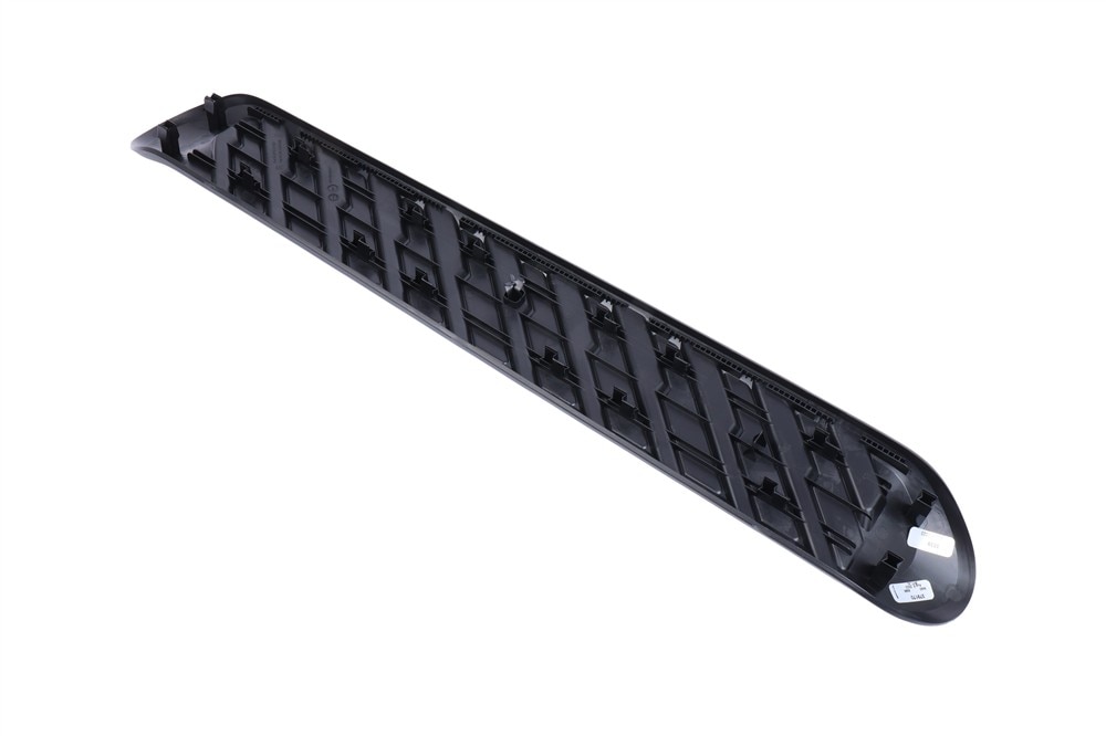 GM Genuine Parts Passenger Side Assist Step Pad | 84208298 | GM Parts
