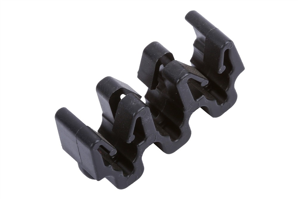 GM Genuine Parts Rear Brake Front Pipe Clip