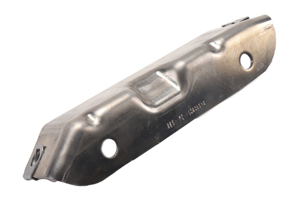 GM Genuine Parts Passenger Side Instrument Panel Center Lower Bracket