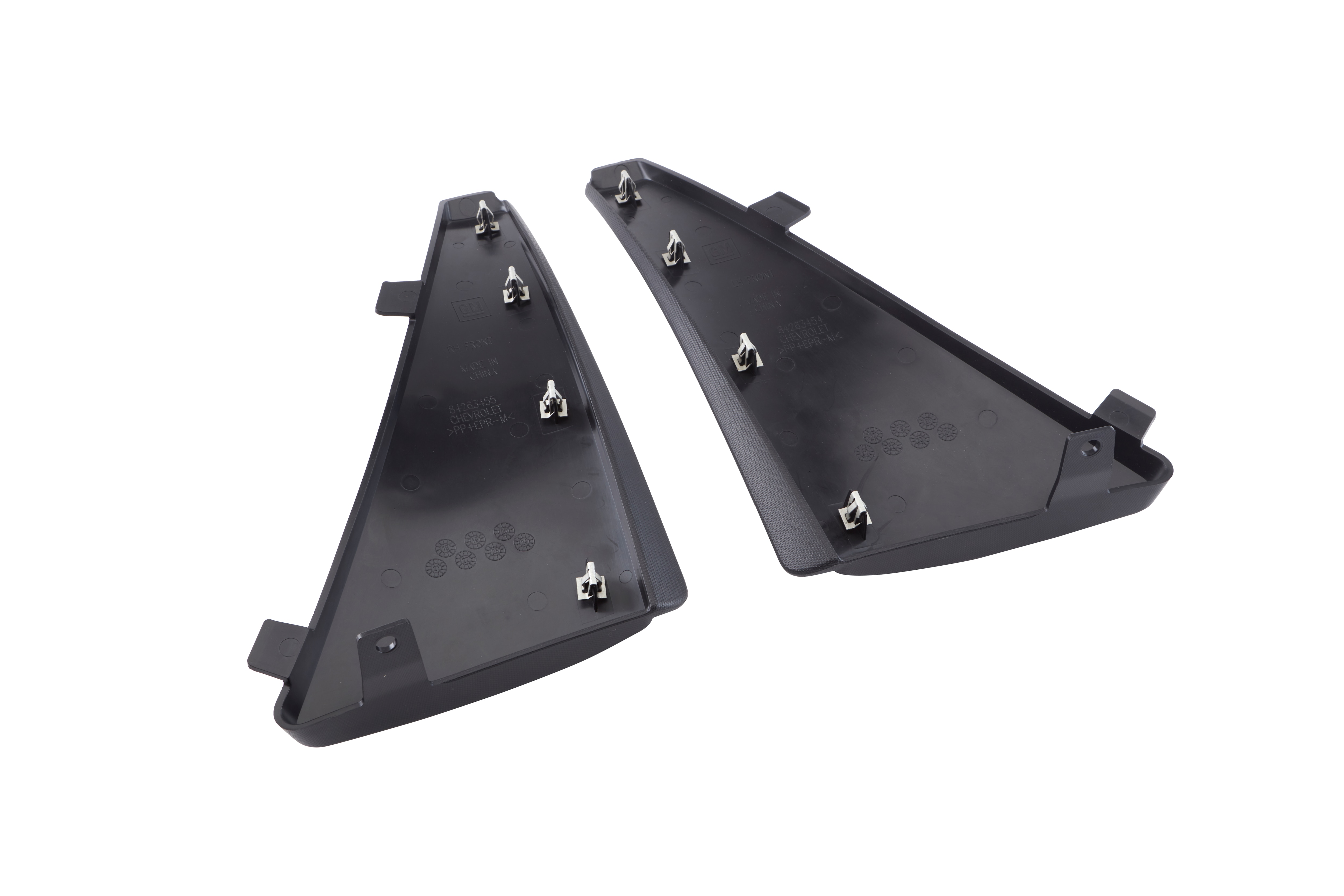 Front Splash Guards in Black | 84263453 | Chevrolet Accessories