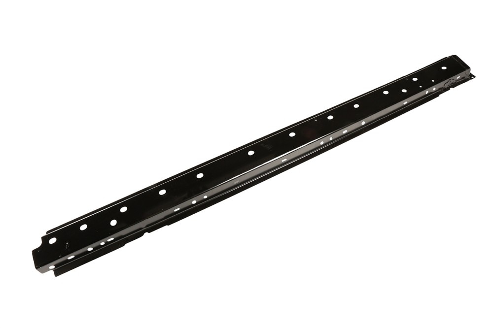 GM Genuine Parts Passenger Side Rocker Outer Panel Reinforcement