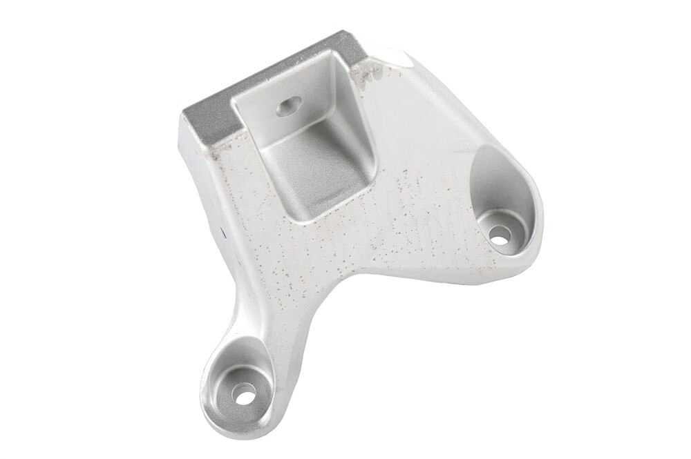 GM Genuine Parts Passenger Side Engine Mount Bracket