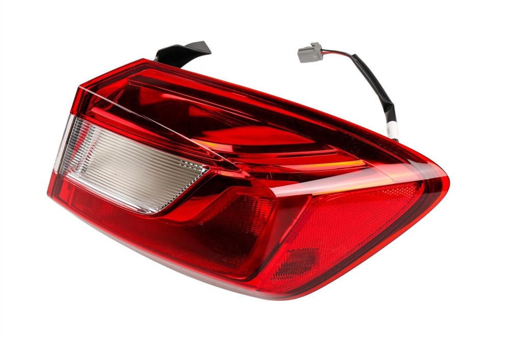 GM Genuine Parts Driver Side Tail Lamp Assembly