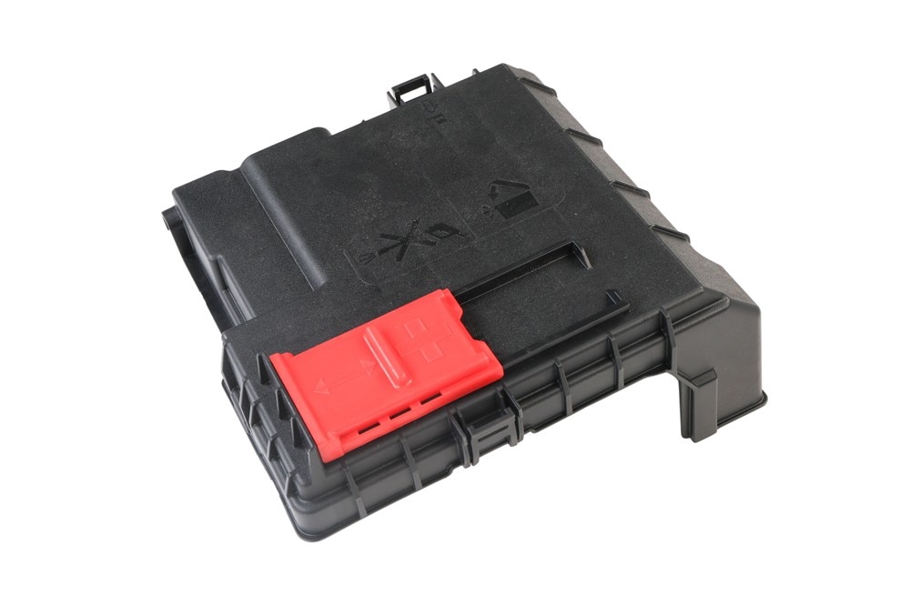 GM Genuine Parts Front Compartment Fuse Block Cover