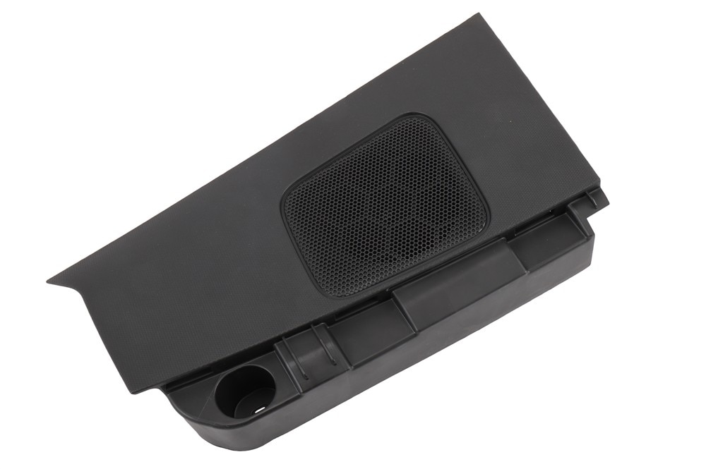 GM Genuine Parts Jet Black Driver Side Body Rear Corner Upper Garnish Molding
