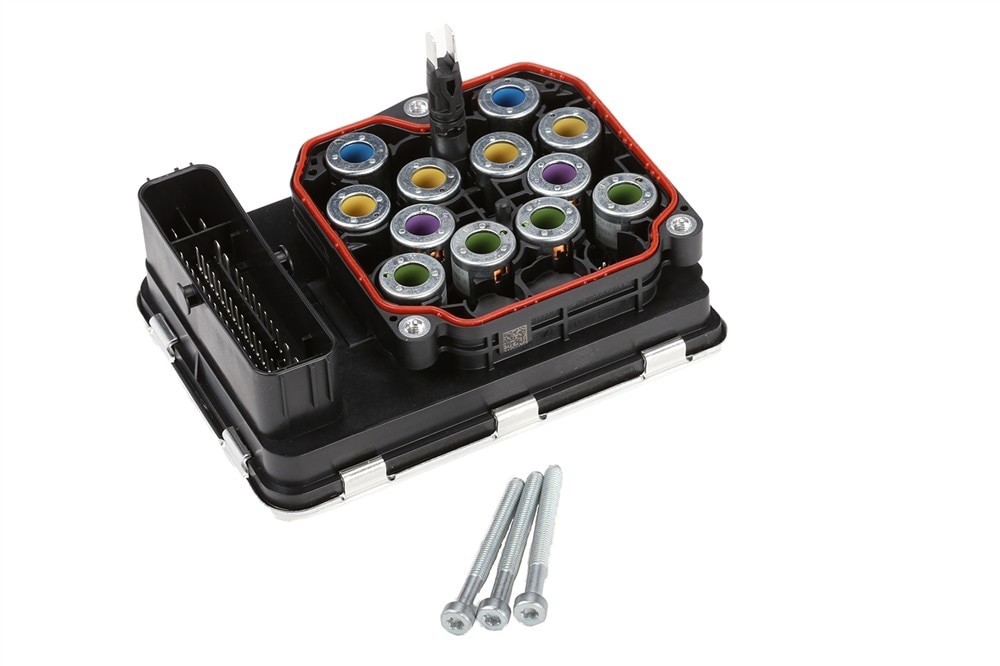 GM Genuine Parts Electronic Brake Control Module with Bolts (Programming Required)